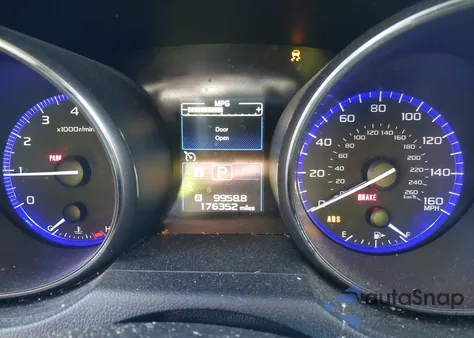 2017 Subaru Legacy 3.6R Limited z USA, uszkodzony, nr VIN 4S3BNEK6XH3015107